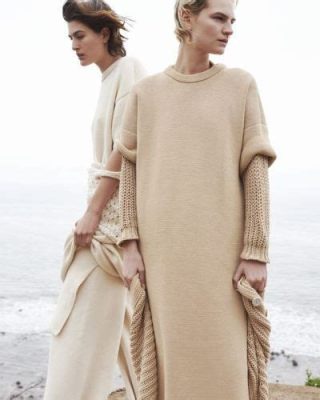  Knitwear Design: An Ode to Texture and Tradition - Unraveling the Threads of Thai Fashion Heritage